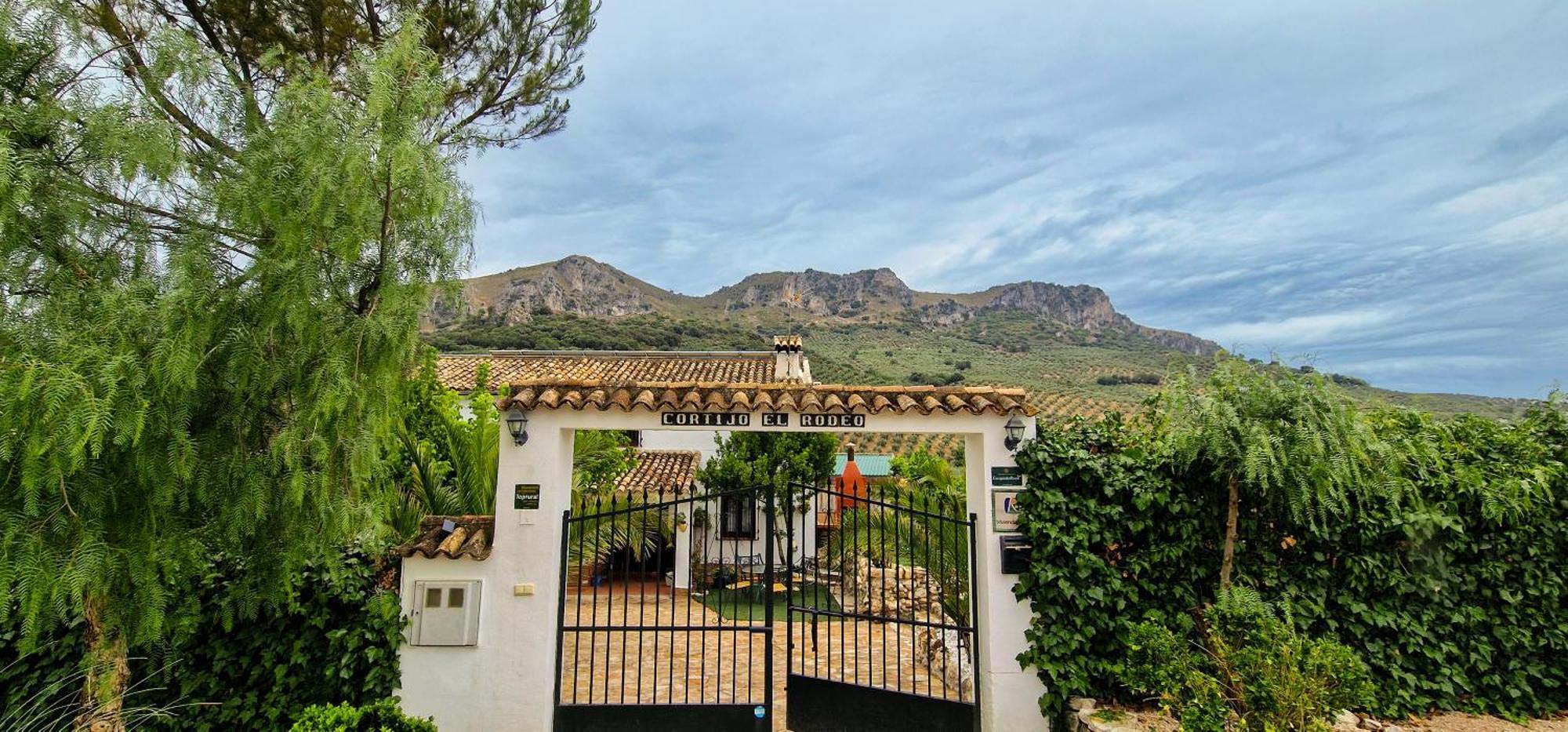 Cortijo Rodeo. Alojamiento Rural Carcabuey ภายนอก รูปภาพ